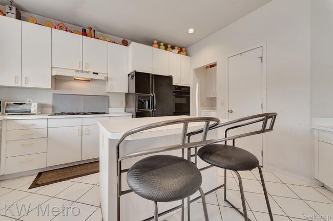 Kitchen | Image 12