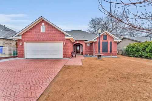 10901 Parkfield Dr, Austin, TX, 78758-4775 | Card Image