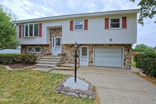148 Oregon Ave, Schenectady, NY, 12304-1618 | Card Image