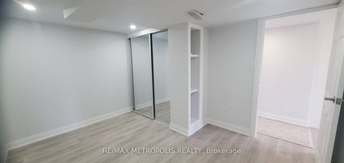 37 Bill Guy Dr, Keswick, ON, L4P0H9 | Card Image