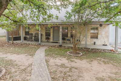 112 Pine View Loop, House other with 4 bedrooms, 2 bathrooms and 6 parking in Bastrop TX | Image 2