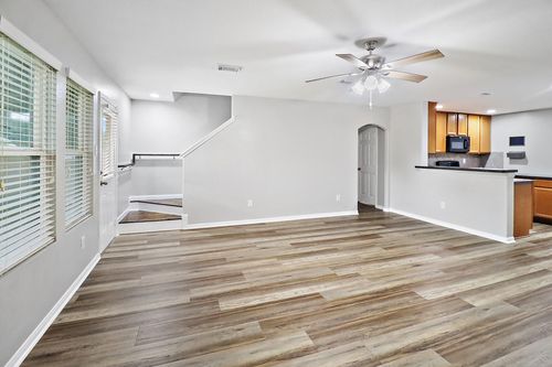 15607 Sheldon Ridge Way, Houston, TX, 77044-6092 | Card Image