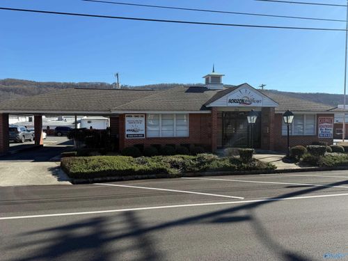 205 Grand Ave Nw, Fort Payne, AL, 35967-2107 | Card Image