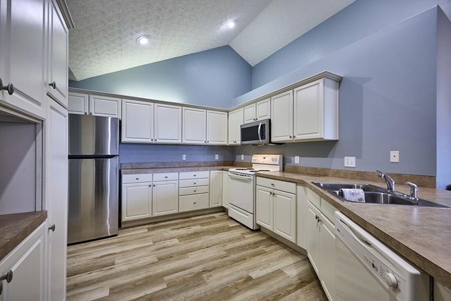 6162 Stonewalk Ln, Condo with 2 bedrooms, 2 bathrooms and null parking in New Albany OH | Image 15