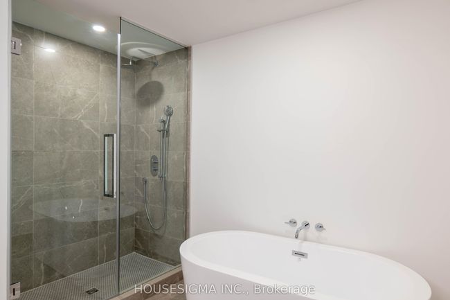 210G - 200 Keewatin Ave, Condo with 3 bedrooms, 2 bathrooms and 2 parking in Toronto ON | Image 11