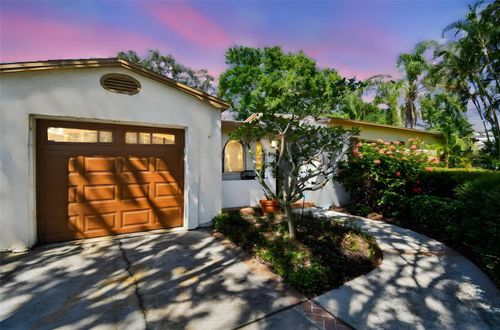 456 Rafael Blvd Ne, St Petersburg, FL, 33704-3848 | Card Image