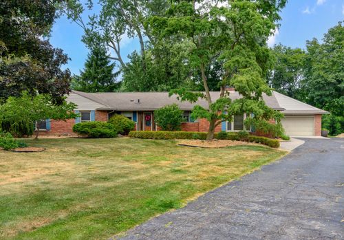 899 Fox Run, Bloomfield Hills, MI, 48304-3228 | Card Image