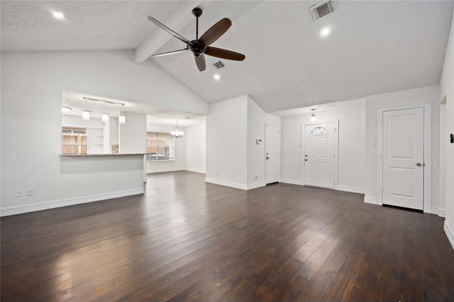 13514 Bridgepath Cv, House other with 3 bedrooms, 2 bathrooms and 2 parking in Houston TX | Image 5