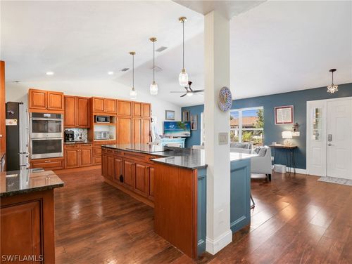 10660 Wood Ibis Ave, BONITA SPRINGS, FL, 34135-6743 | Card Image