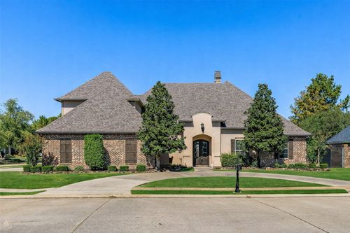 517 Hunters Run, Bossier City, LA, 71111-8171 | Card Image