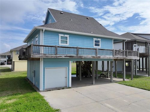 976 Bahama Dr, Crystal Beach, TX, 77650-3431 | Card Image