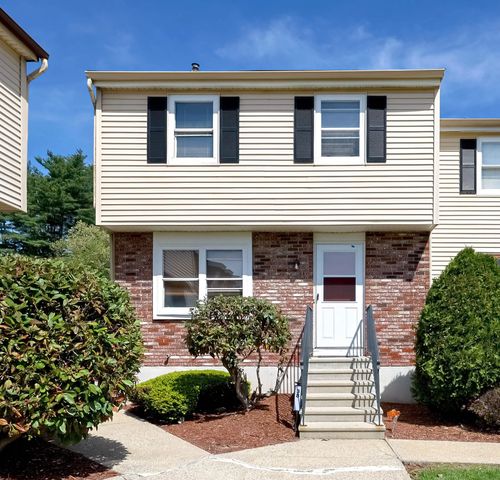 38 Stonegate Ln, Derry, NH, 03038-2565 | Card Image