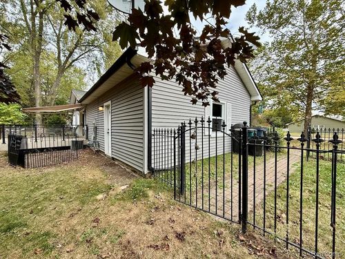 4973 Danbury Dr, Troy, MI, 48085-3753 | Card Image