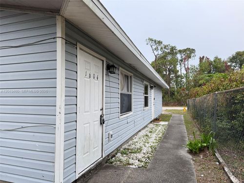 1-1604 Cypress Dr, Fort Myers, FL, 33907-2904 | Card Image