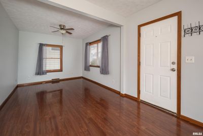 2453 32 Nd Street, House other with 2 bedrooms, 1 bathrooms and null parking in Moline IL | Image 3