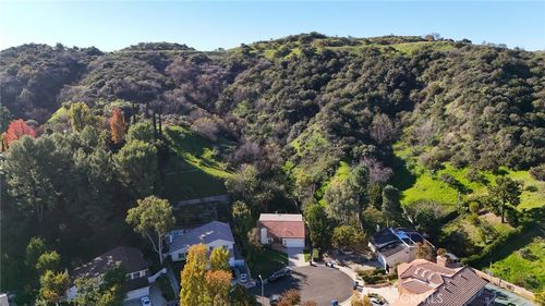 19946 Turnberry Dr, Tarzana, CA, 91356-5635 | Card Image