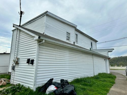 1030 Forest Ave, Maysville, KY, 41056-1558 | Card Image