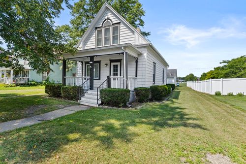 307 N Meadow St, Grant Park, IL, 60940-7081 | Card Image