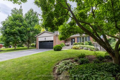 1887 Sherwood Forrest Cir, House other with 4 bedrooms, 3 bathrooms and 6 parking in Mississauga ON | Image 3