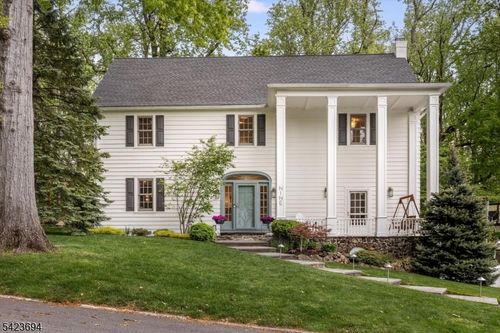9 Warner Rd, Maplewood, NJ, 07040-2010 | Card Image