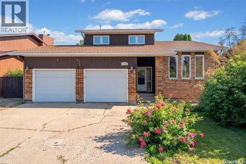 434 Delaronde Rd, Saskatoon, SK, S7J3Y7 | Card Image