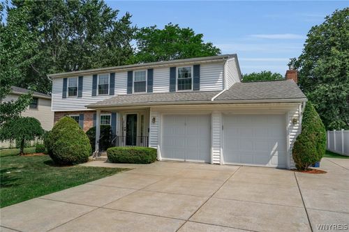 128 Old Farm Cir, Williamsville, NY, 14221-1533 | Card Image