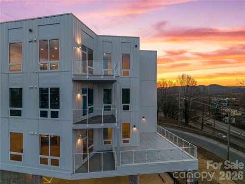 305-123 Haywood St, Asheville, NC, 28801-2616 | Card Image