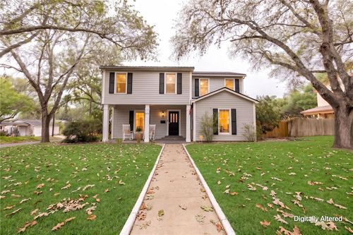 1101 N Adams St, Beeville, TX, 78102-3503 | Card Image