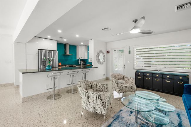 301 Linda Ln, House other with 3 bedrooms, 2 bathrooms and null parking in West Palm Beach FL | Image 6
