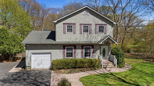 77 Bullard Street, Brookhaven, NY, 11950 | Card Image