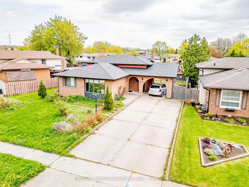 7248 Casey St, Niagara Falls, ON, L2J3R2 | Card Image