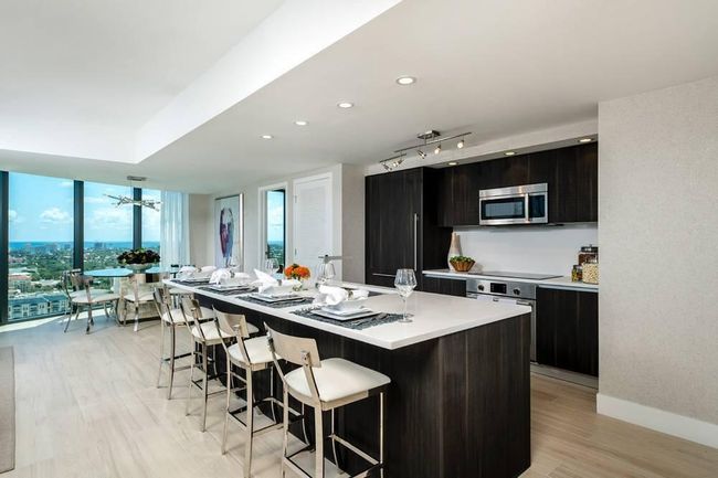 APT-1603 - 500 E Las Olas Blvd, Condo with 3 bedrooms, 3 bathrooms and null parking in Fort Lauderdale FL | Image 4
