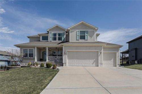 3009 Sw Arthur Dr, Lee's Summit, MO, 64082-4116 | Card Image