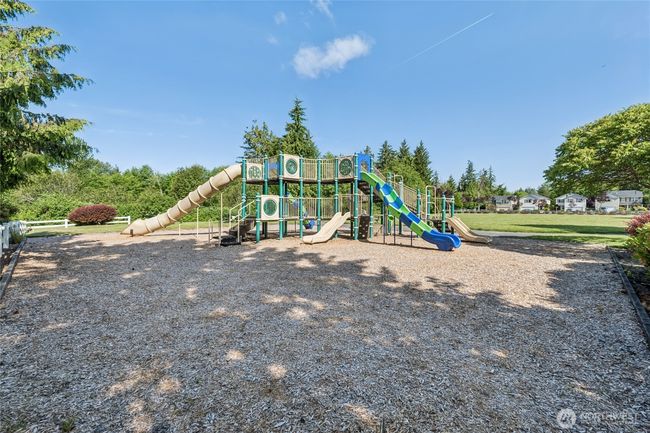 15503 39 Th Ave Se, House other with 4 bedrooms, 3 bathrooms and 2 parking in Bothell WA | Image 31