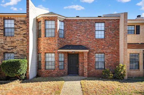 3220 Preston Dr, Midland, TX, 79707-5223 | Card Image