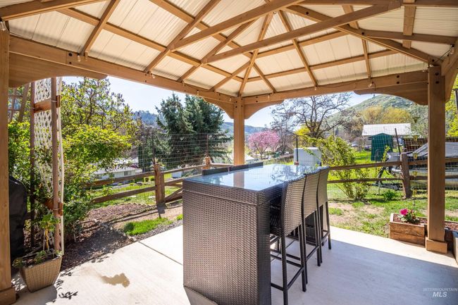 305 3 Rd St, House other with 2 bedrooms, 2 bathrooms and null parking in Juliaetta ID | Image 35