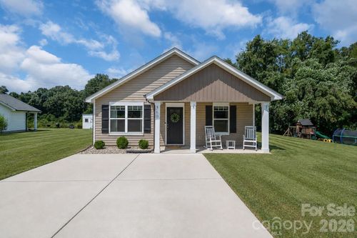 360 Sexton St, Kannapolis, NC, 28081-5936 | Card Image