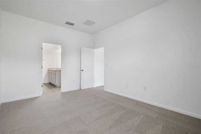 2920 Supermarine Loop, House other with 4 bedrooms, 2 bathrooms and null parking in TAVARES FL | Image 17