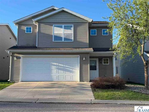 109 Oriole Path, Mankato, MN, 56001-8760 | Card Image
