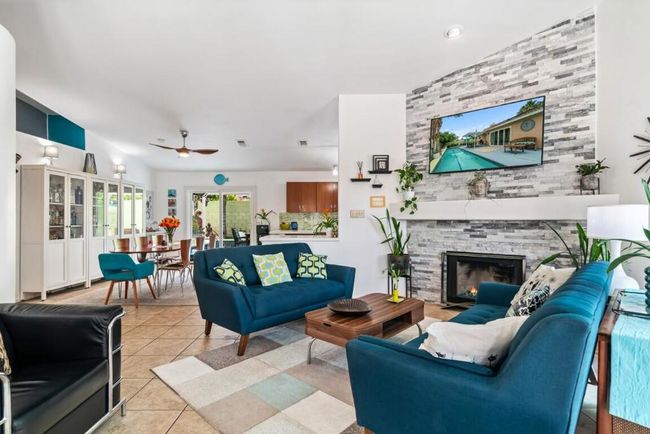 Living Room | Image 10