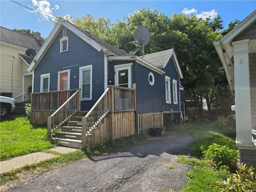 210 Duane St, Syracuse, NY, 13207-1217 | Card Image