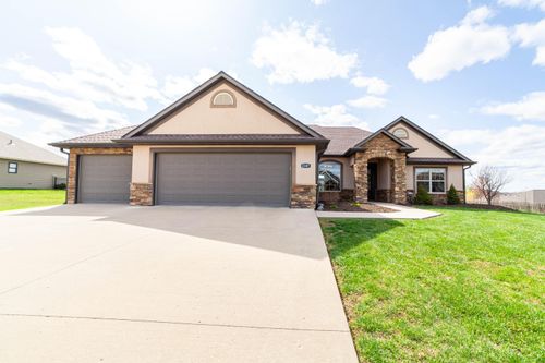 2107 Domain Hill Ct, COLUMBIA, MO, 65201-5807 | Card Image
