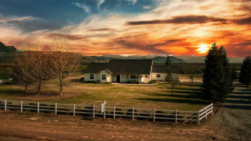 4350 Navelencia Ave, Reedley, CA, 93654-9661 | Card Image