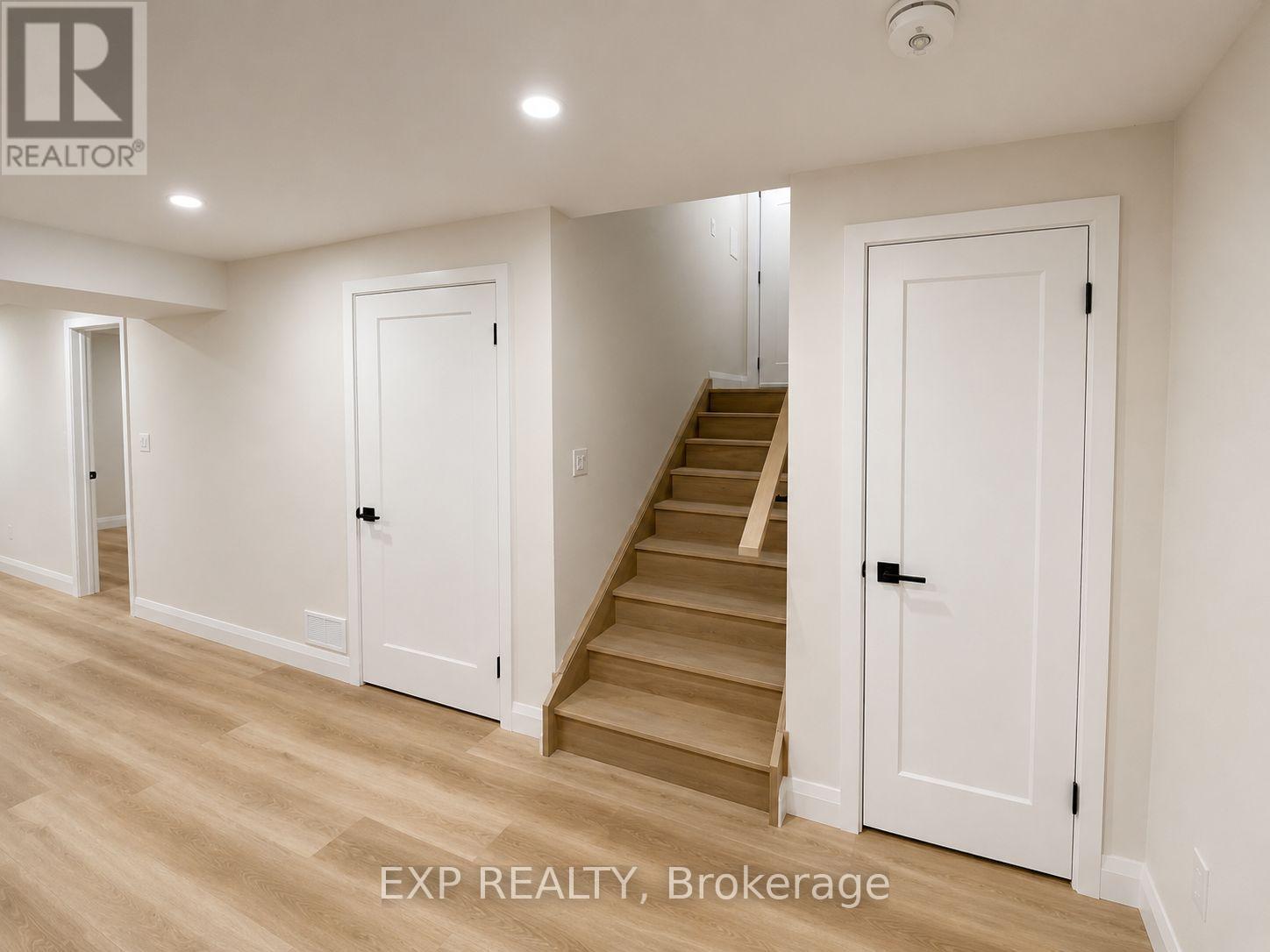 Residential Lease in Guelph (Exhibition Park) 3
