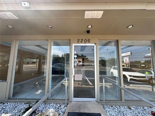 2206 E Silver Springs Blvd, OCALA, FL, 34470-6913 | Card Image