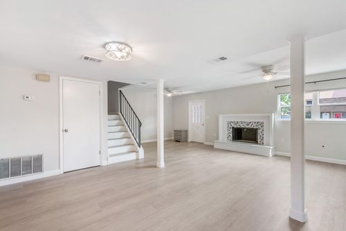 a-29 11th St, Shalimar, FL, 32579-2037 | Card Image