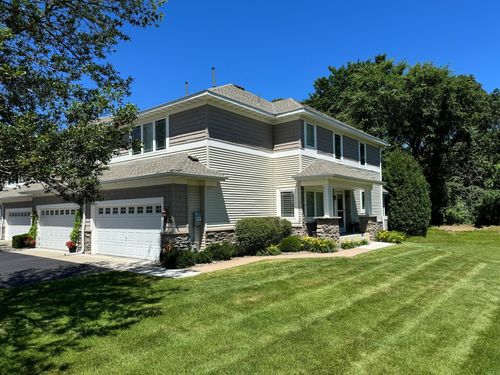 10530 Bay View Ln, Woodbury, MN, 55129-9271 | Card Image