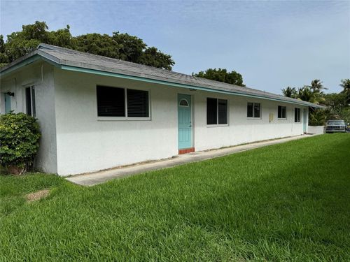 rear-223 Se 1st St, Dania Beach, FL, 33004-3701 | Card Image