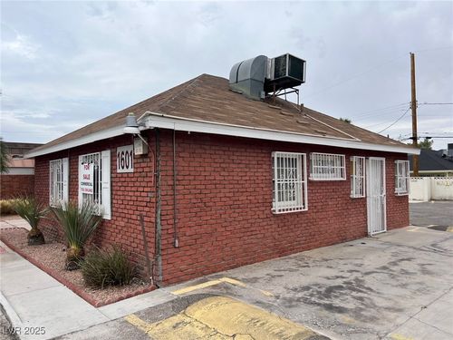 1601 S Maryland Pkwy, Las Vegas, NV, 89104-3312 | Card Image