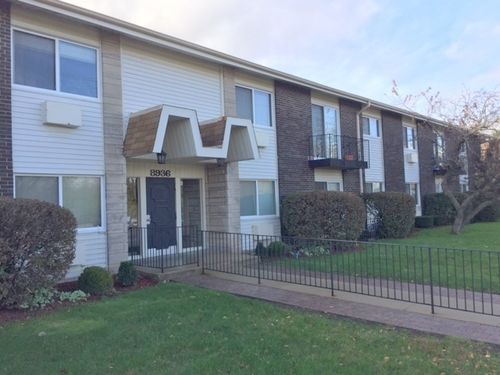 104d-8936 Northshore Dr, Des Plaines, IL, 60016-4096 | Card Image